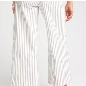Flatiron Workshop, Grey White, Striped, Pants Size Small NWOT